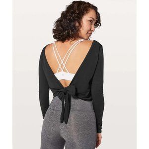 Lululemon it’s a tie long sleeve black
